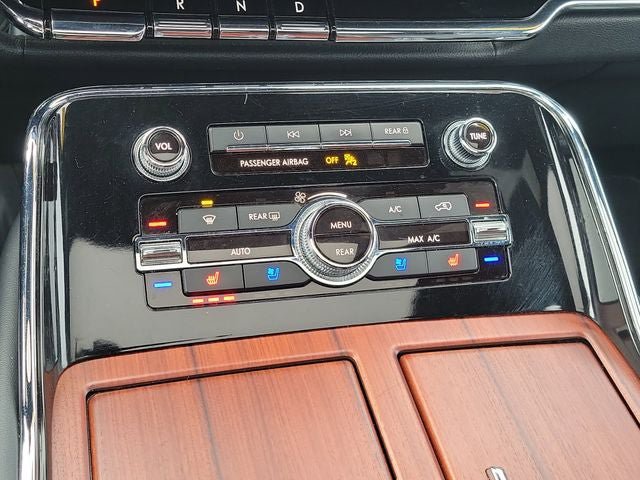 Used 2023 Lincoln Navigator Reserve AWD/4WD image 20