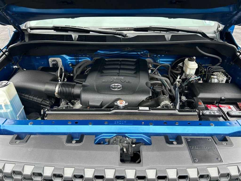 Used 2018 Toyota Tundra SR5 w/ TRD Off Road Package image 26