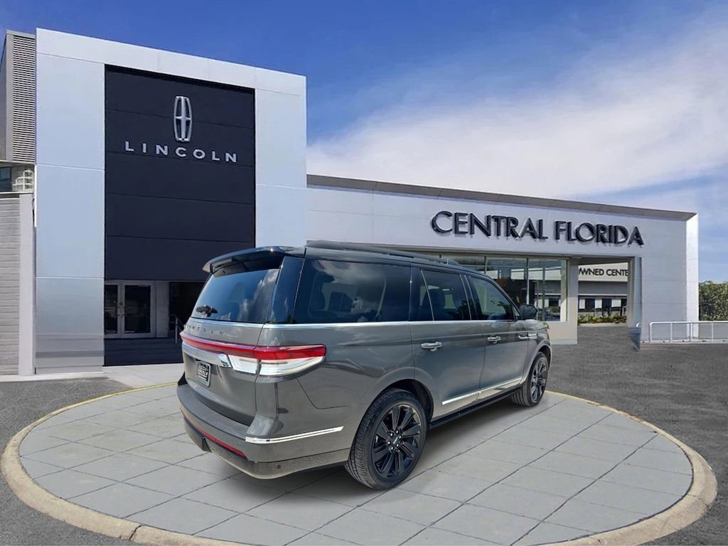 Certified 2023 Lincoln Navigator Black Label AWD/4WD image 2