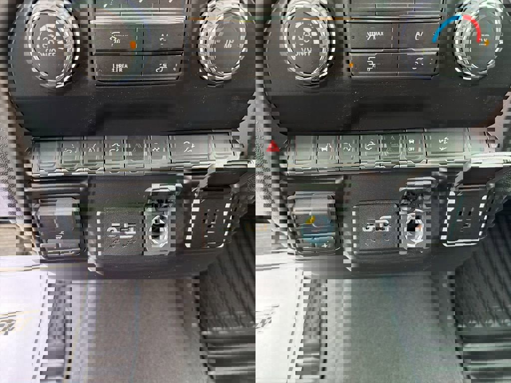 New 2026 Chevrolet Silverado 1500 Custom Trail Boss AWD/4WD image 28