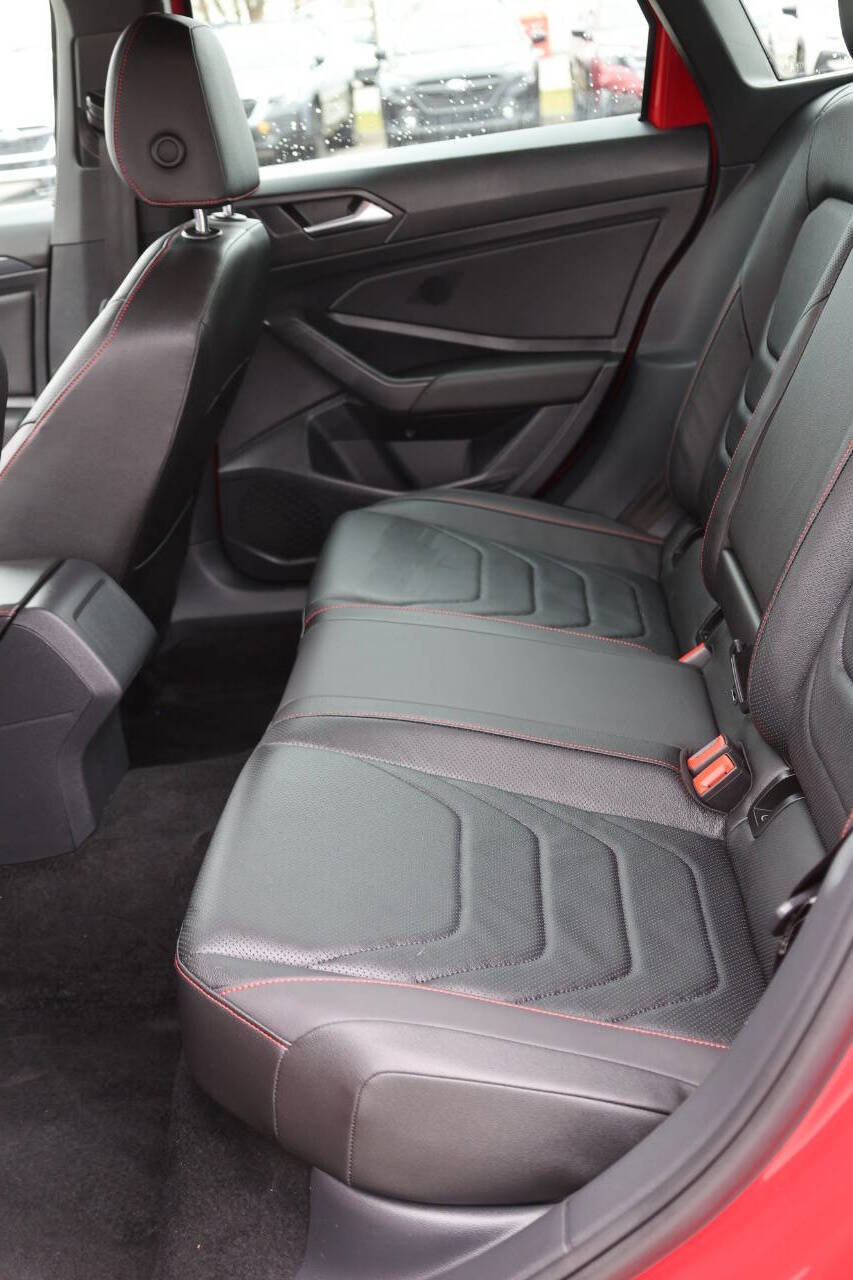 Used 2021 Volkswagen Jetta GLI Autobahn w/ GLI Autobahn Black Package image 17