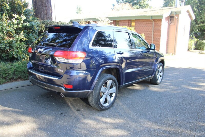 Used 2018 Jeep Grand Cherokee Limited AWD/4WD image 3