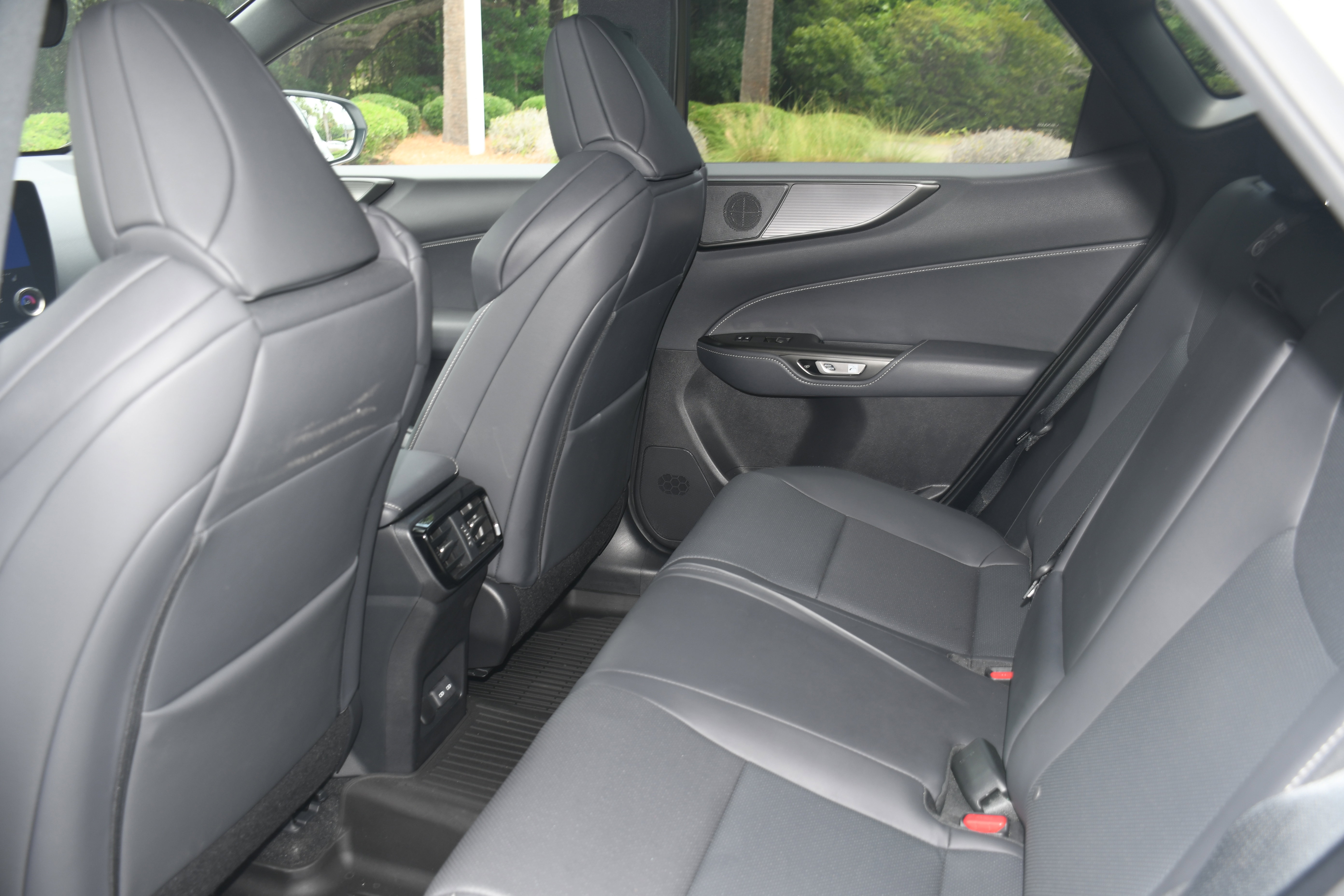 Used 2023 Lexus NX 450h+ F Sport w/ Vision Package AWD/4WD image 17