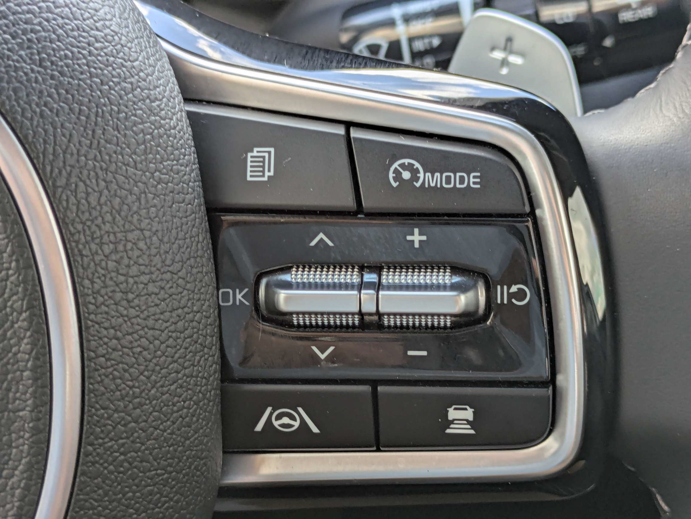 Certified 2023 Kia Sorento EX FWD image 29