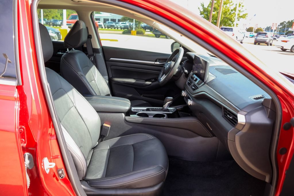Used 2023 Nissan Altima 2.5 SL AWD/4WD image 8