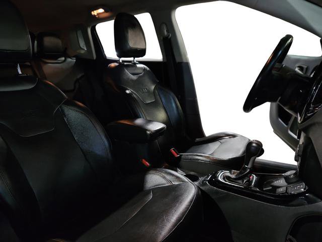 Used 2019 Jeep Compass Limited w/ Advanced Safety Group image 17