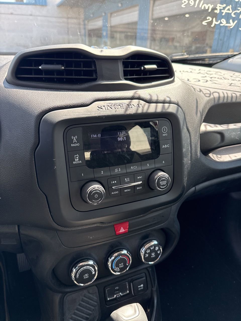 Used 2017 Jeep Renegade Sport w/ Power & Air Group image 2