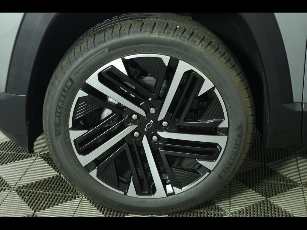 New 2026 Chevrolet Equinox RS FWD image 12
