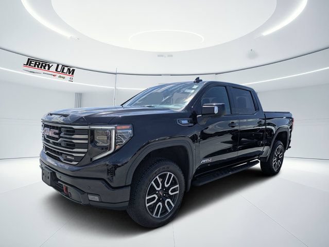 Used 2025 GMC Sierra 1500 AT4 w/ Technology Package AWD/4WD image 7