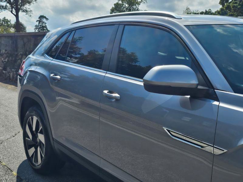 Used 2024 Volkswagen Atlas Cross Sport SE AWD/4WD image 19