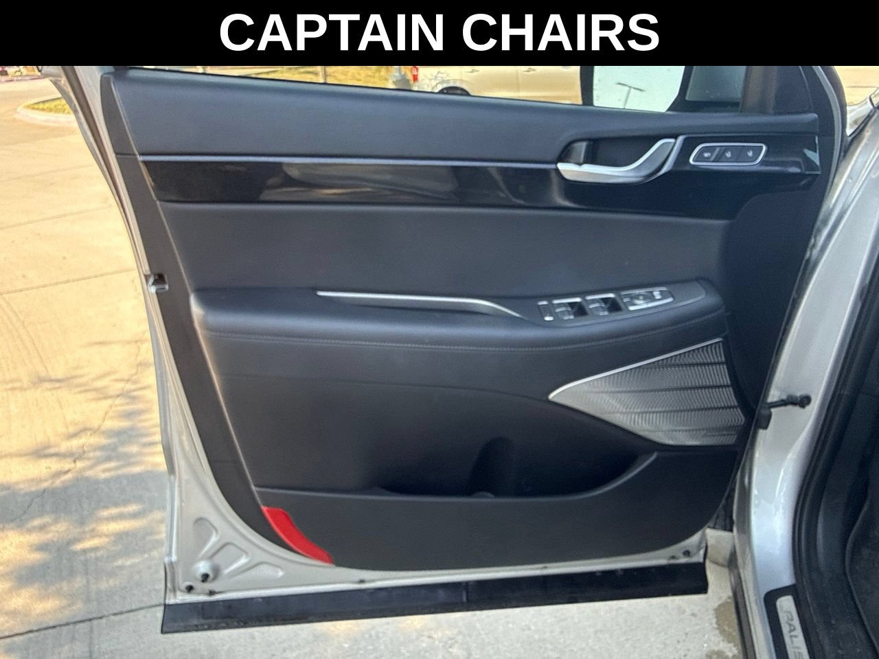 Used 2022 Hyundai Palisade Limited FWD image 19