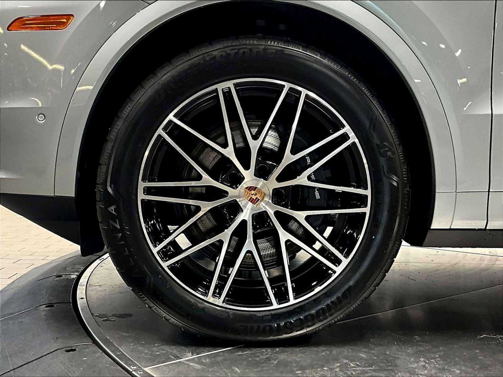 New 2026 Porsche Cayenne image 11