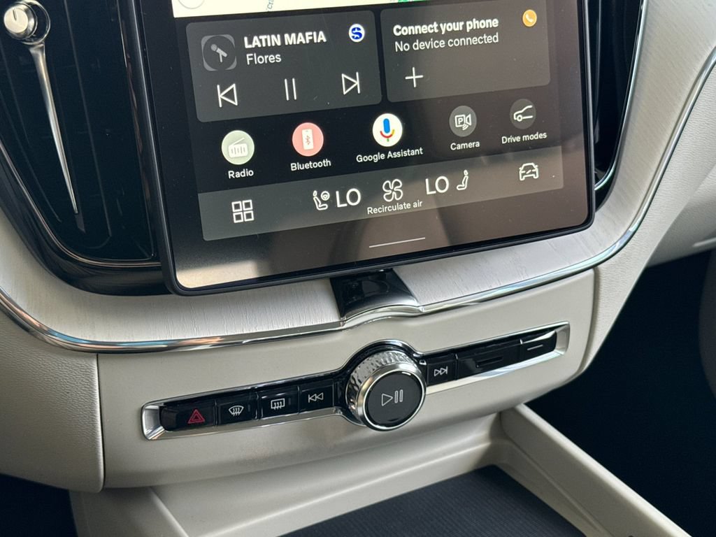 New 2026 Volvo XC60 T8 Ultra w/ Protection Package Premier AWD/4WD image 20