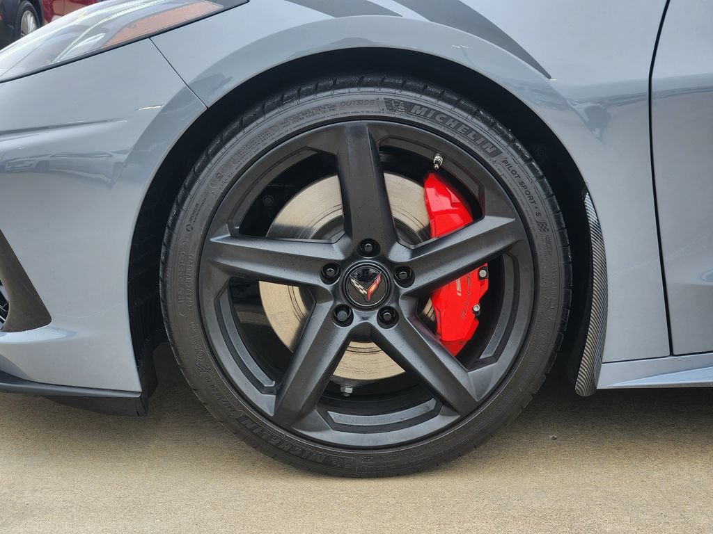 Used 2024 Chevrolet Corvette Stingray Preferred Conv w/ Z51 Performance Package RWD image 12