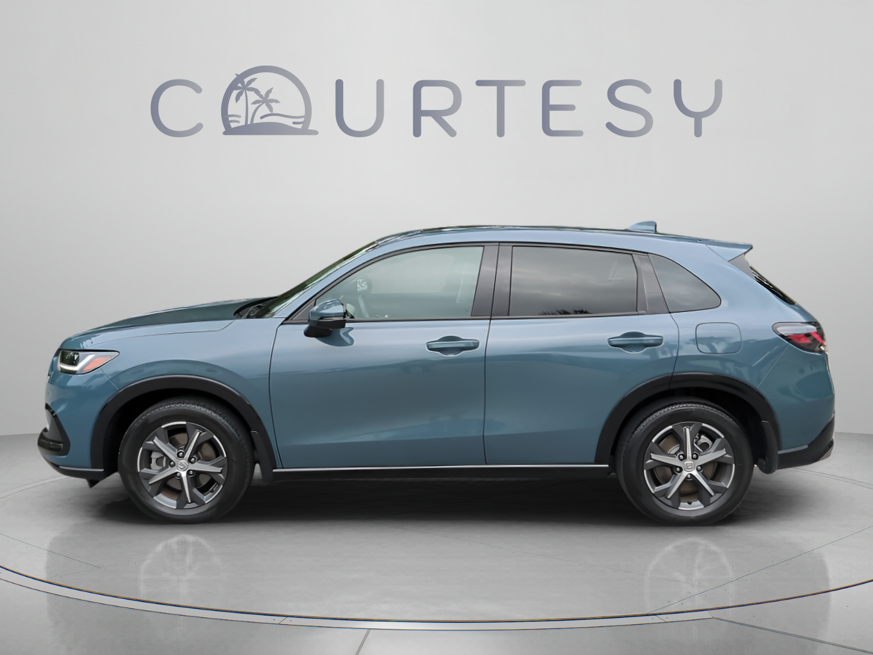 Certified 2024 Honda HR-V EX-L image 4