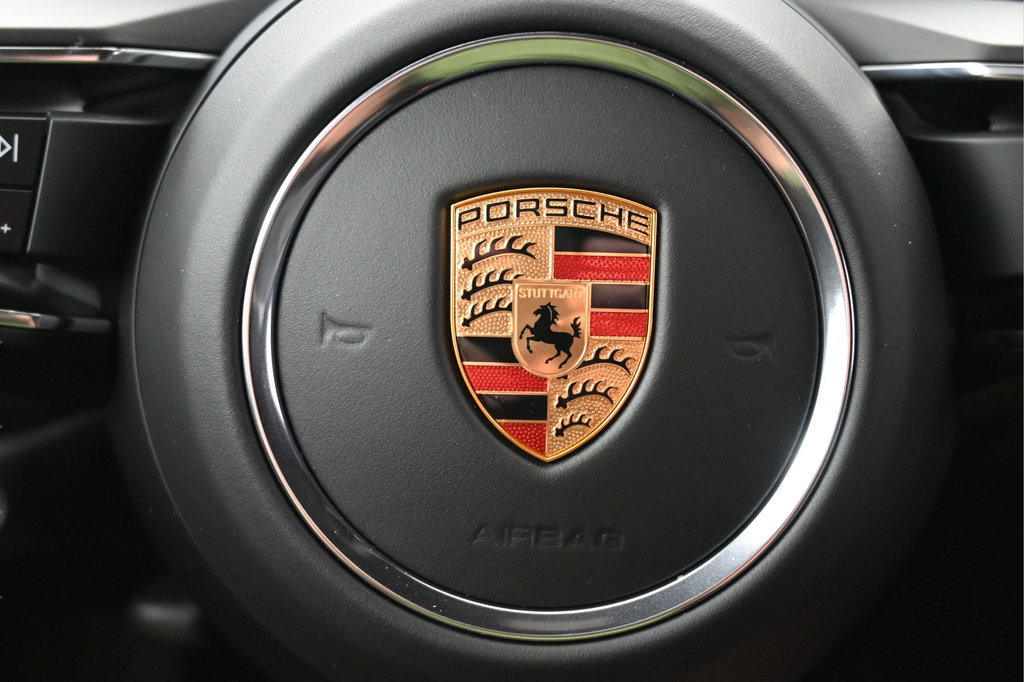 New 2026 Porsche Macan AWD/4WD image 21