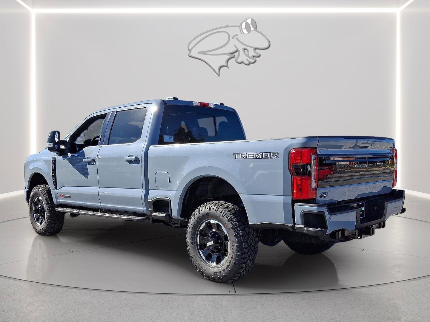 New 2026 Ford F250 Platinum w/ Tremor Off-Road Package image 2