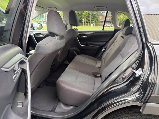 Used 2025 Toyota RAV4 XLE w/ Weather Package AWD/4WD image 15