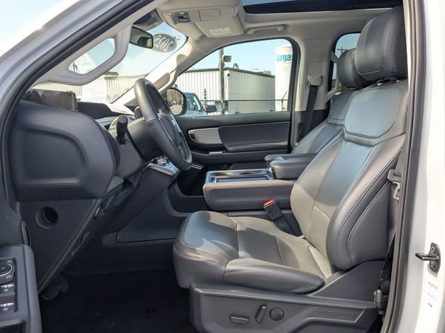 Certified 2025 Ford Expedition Active image 23
