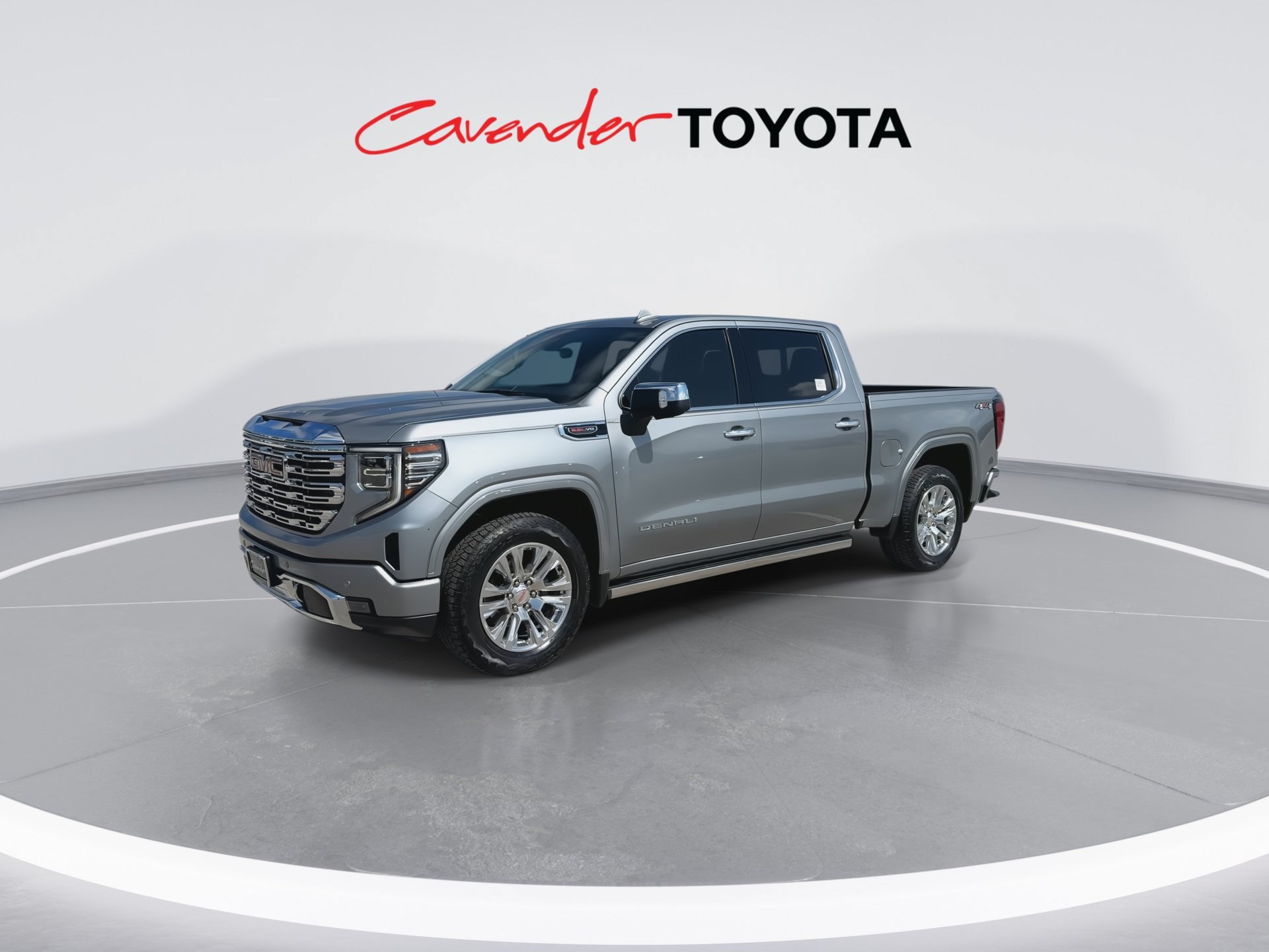 Used 2024 GMC Sierra 1500 Denali w/ Technology Package AWD/4WD image 4