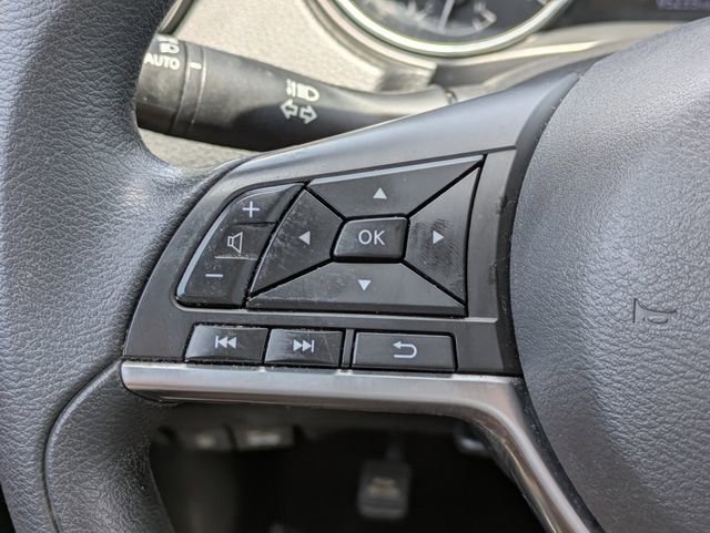 Used 2020 Nissan Rogue Sport SV FWD image 19