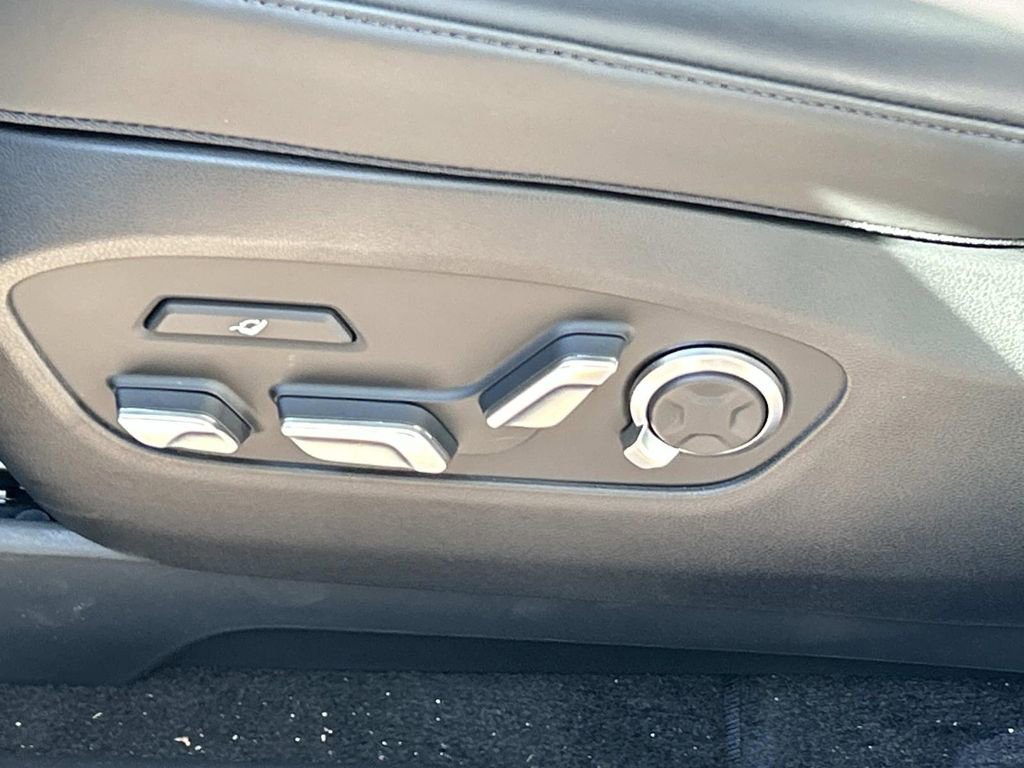 New 2026 Hyundai Ioniq 9 Calligraphy AWD/4WD image 16