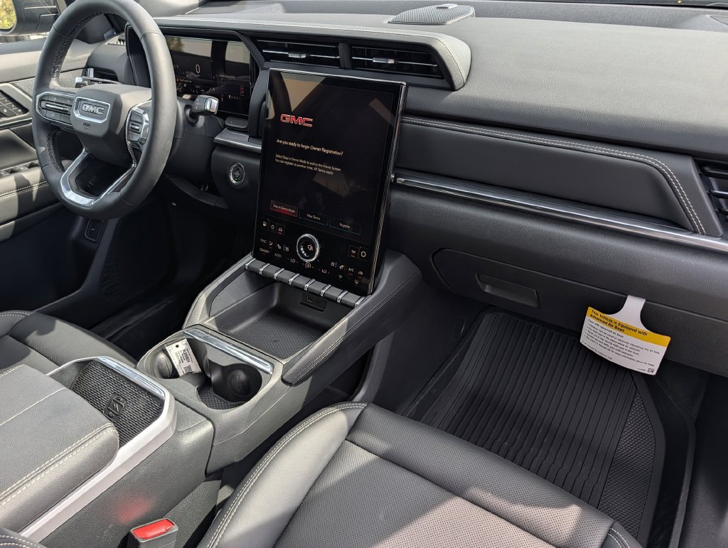 New 2027 GMC Terrain Elevation w/ Elevation Premium Package AWD/4WD image 32