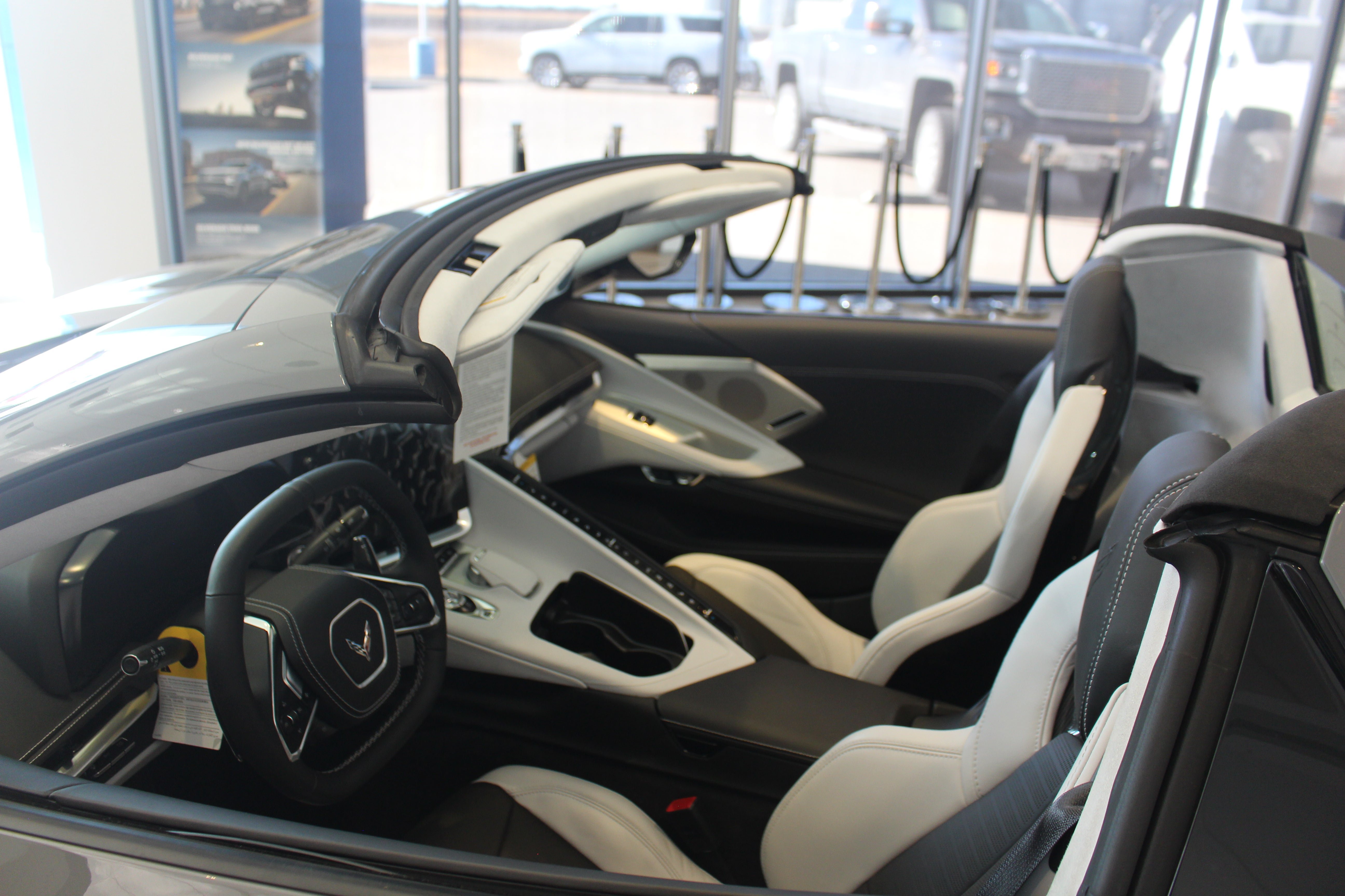 New 2024 Chevrolet Corvette Stingray Premium Conv w/ Z51 Performance Package RWD image 32