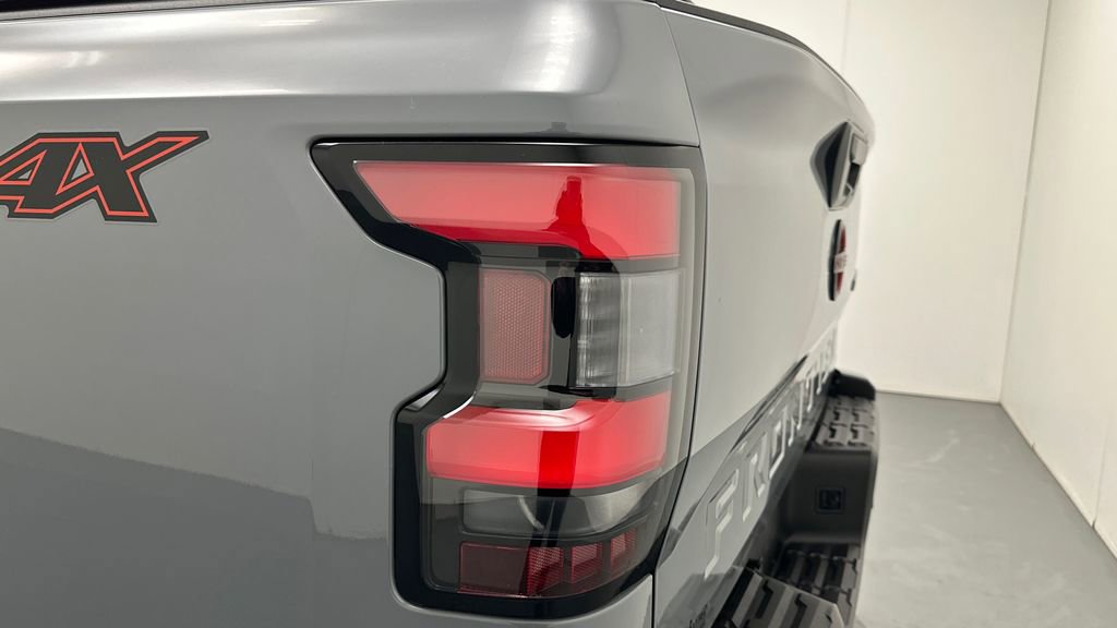 Used 2022 Nissan Frontier PRO-4X image 21