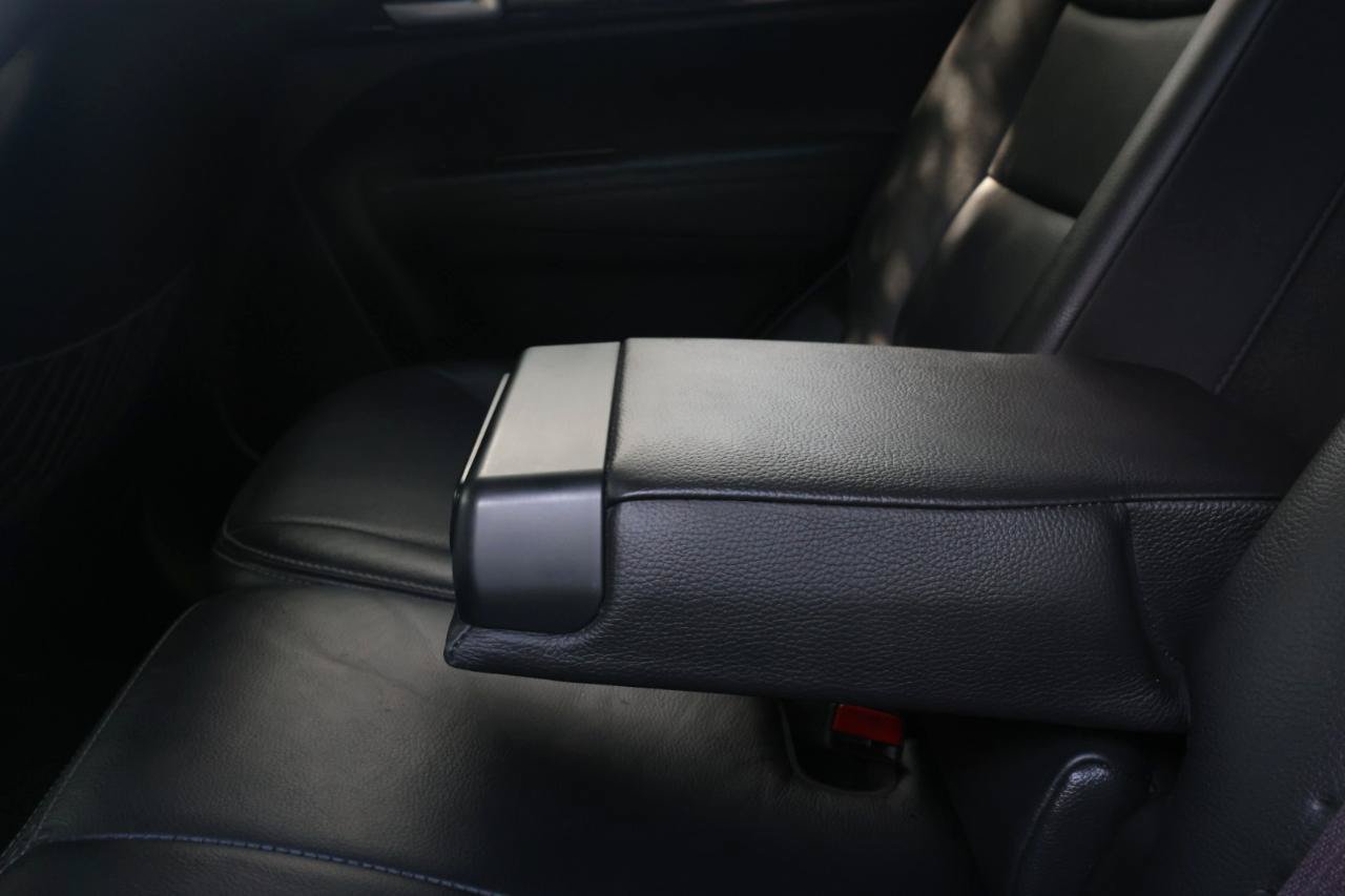 Used 2014 Kia Sorento SX w/ 3rd Row Package FWD image 18