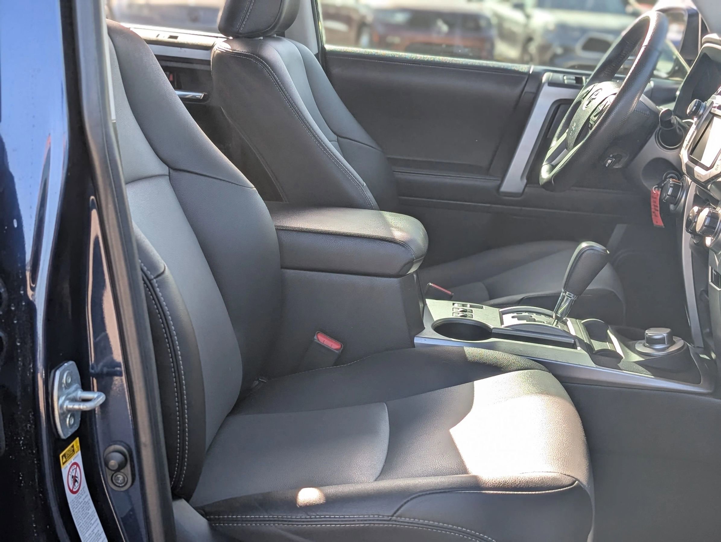 Used 2019 Toyota 4Runner SR5 Premium image 10