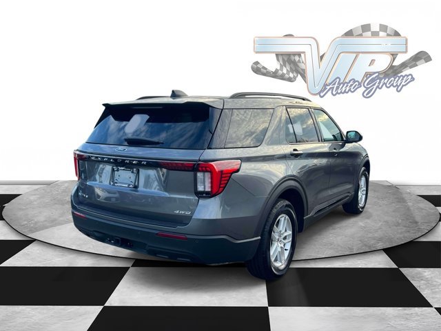 Used 2026 Ford Explorer Active AWD/4WD image 6