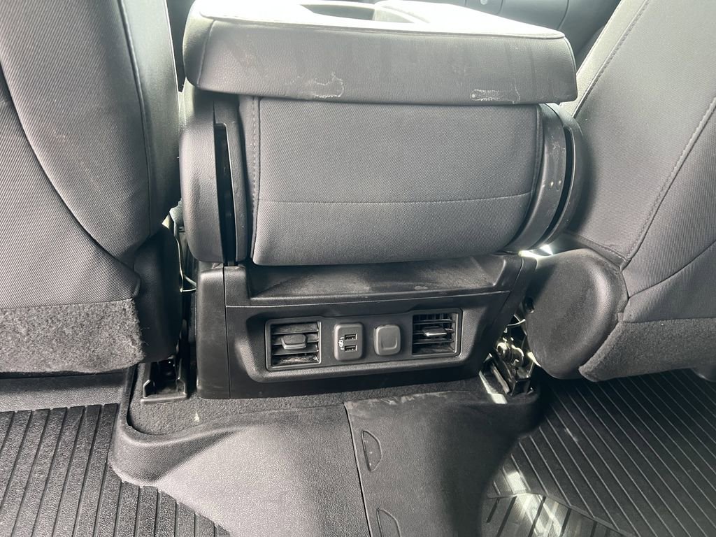 Certified 2021 Chevrolet Silverado 1500 LT AWD/4WD image 13