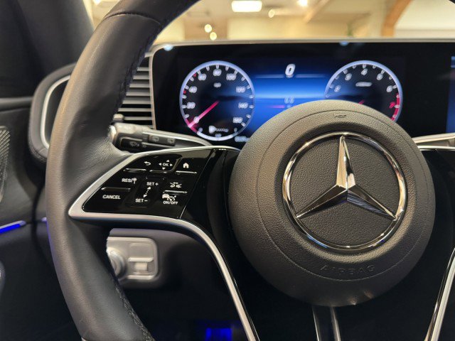Certified 2025 Mercedes-Benz GLS 450 4MATIC image 21