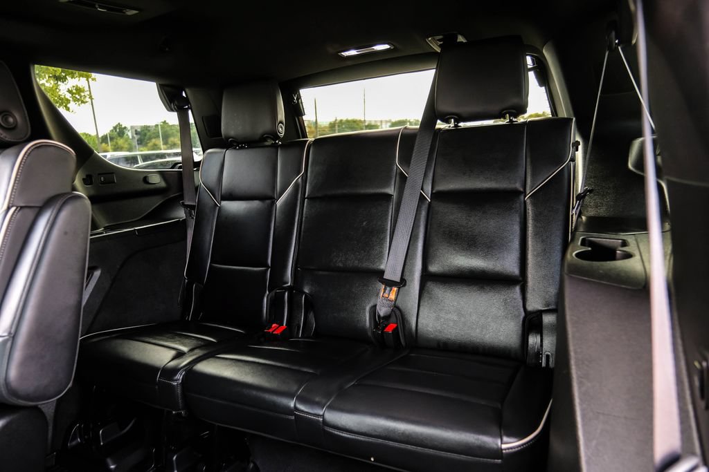 Used 2024 Cadillac Escalade Premium Luxury w/ Performance Package AWD/4WD image 52