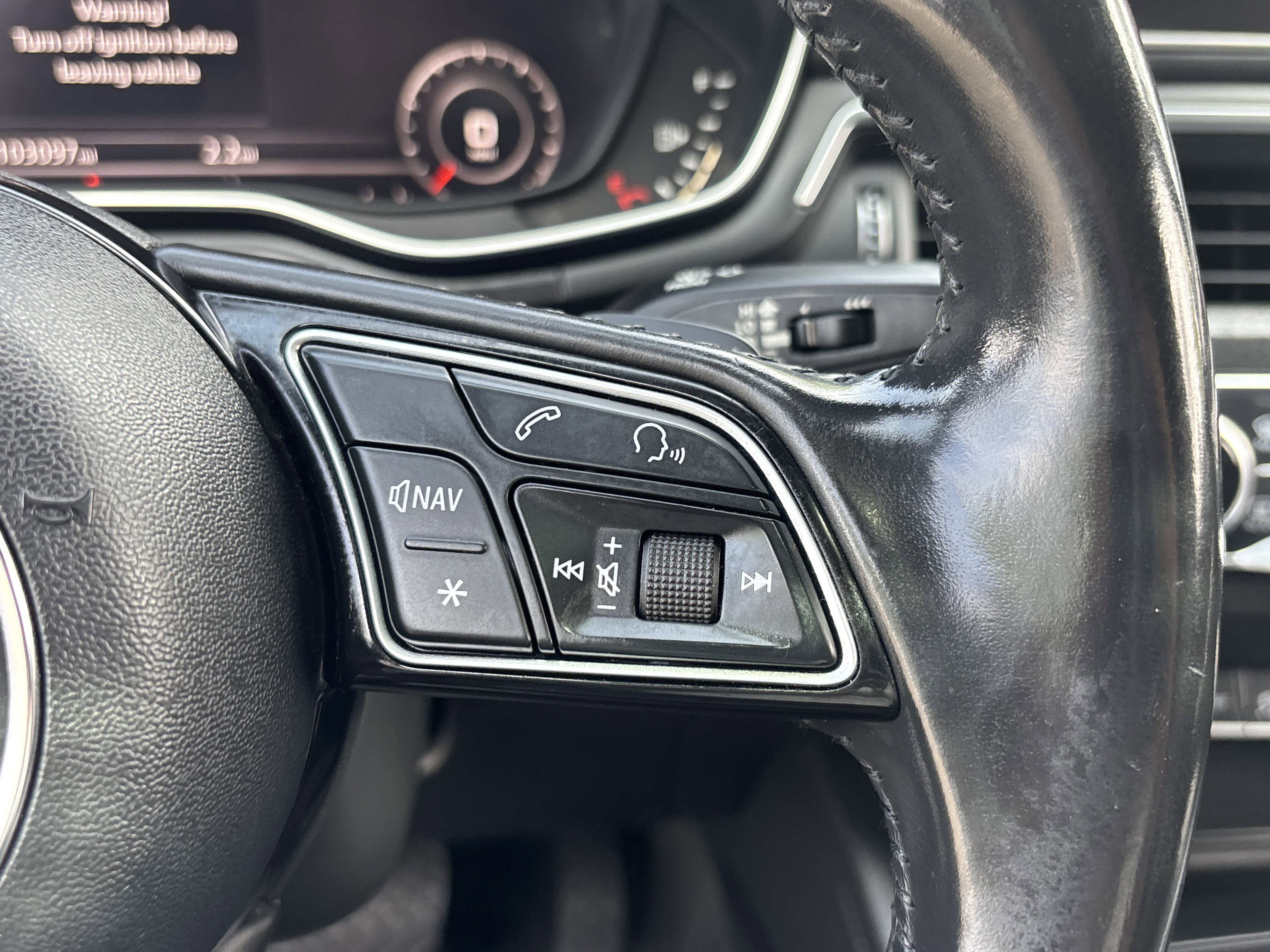 Used 2017 Audi A4 2.0T Prestige w/ Prestige Package image 27