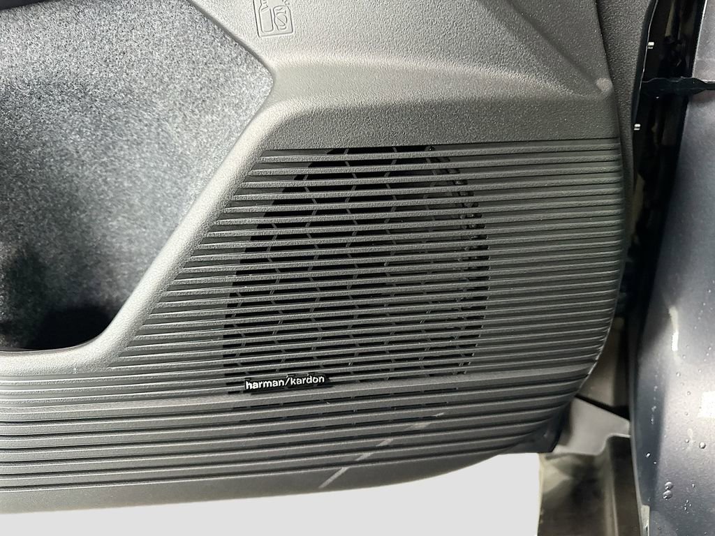 New 2026 Subaru Outback Touring XT image 17