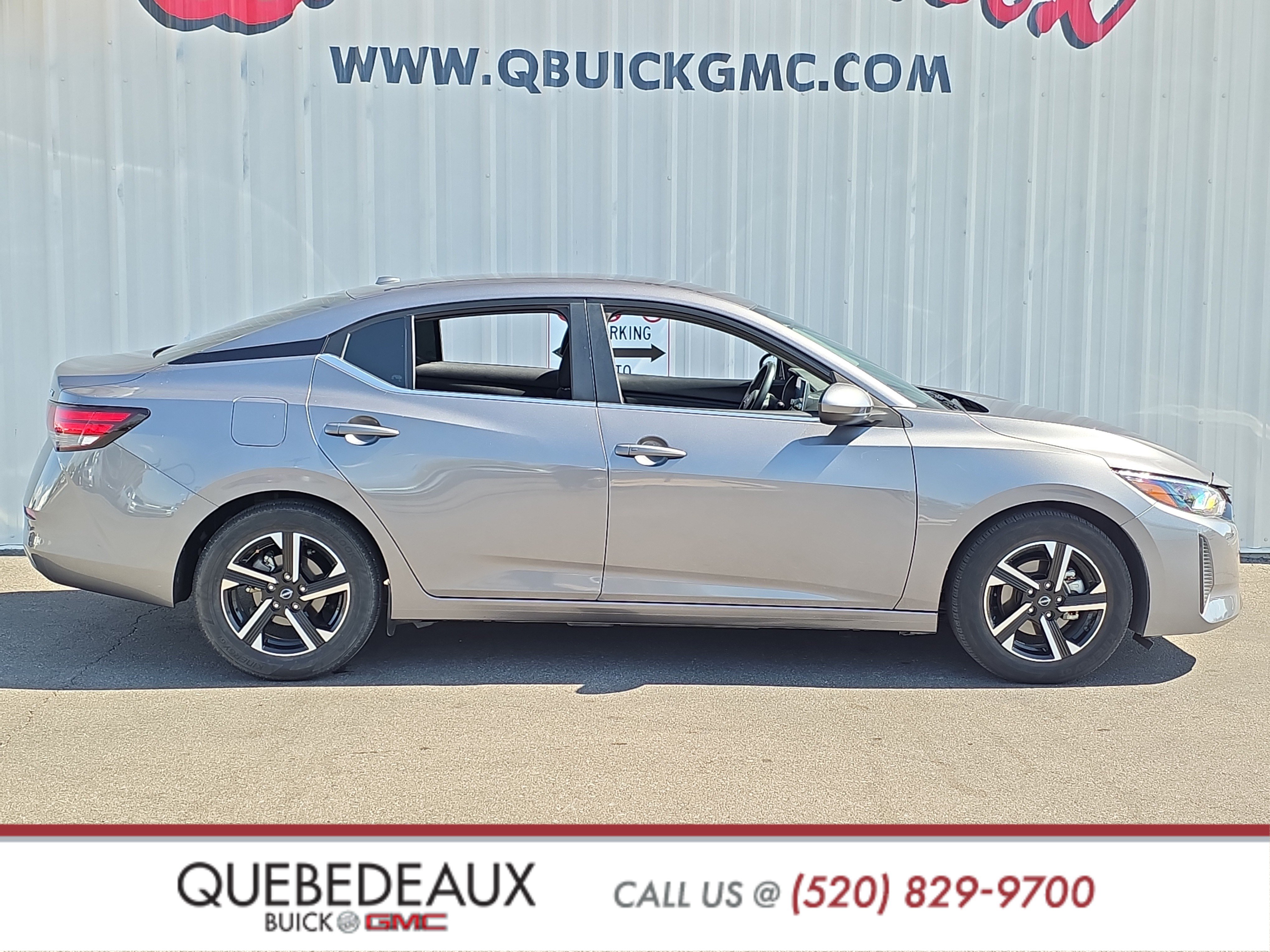 Used 2024 Nissan Sentra SV FWD image 8