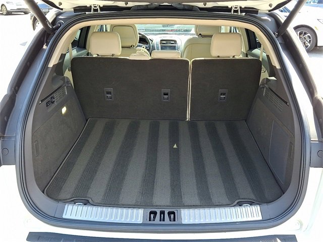 Used 2020 Lincoln Nautilus Reserve w/ Cargo Utility Package AWD/4WD image 28