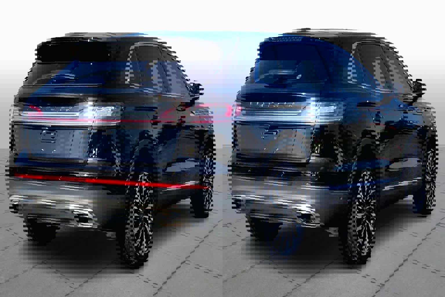 Used 2023 Lincoln Nautilus Black Label image 13