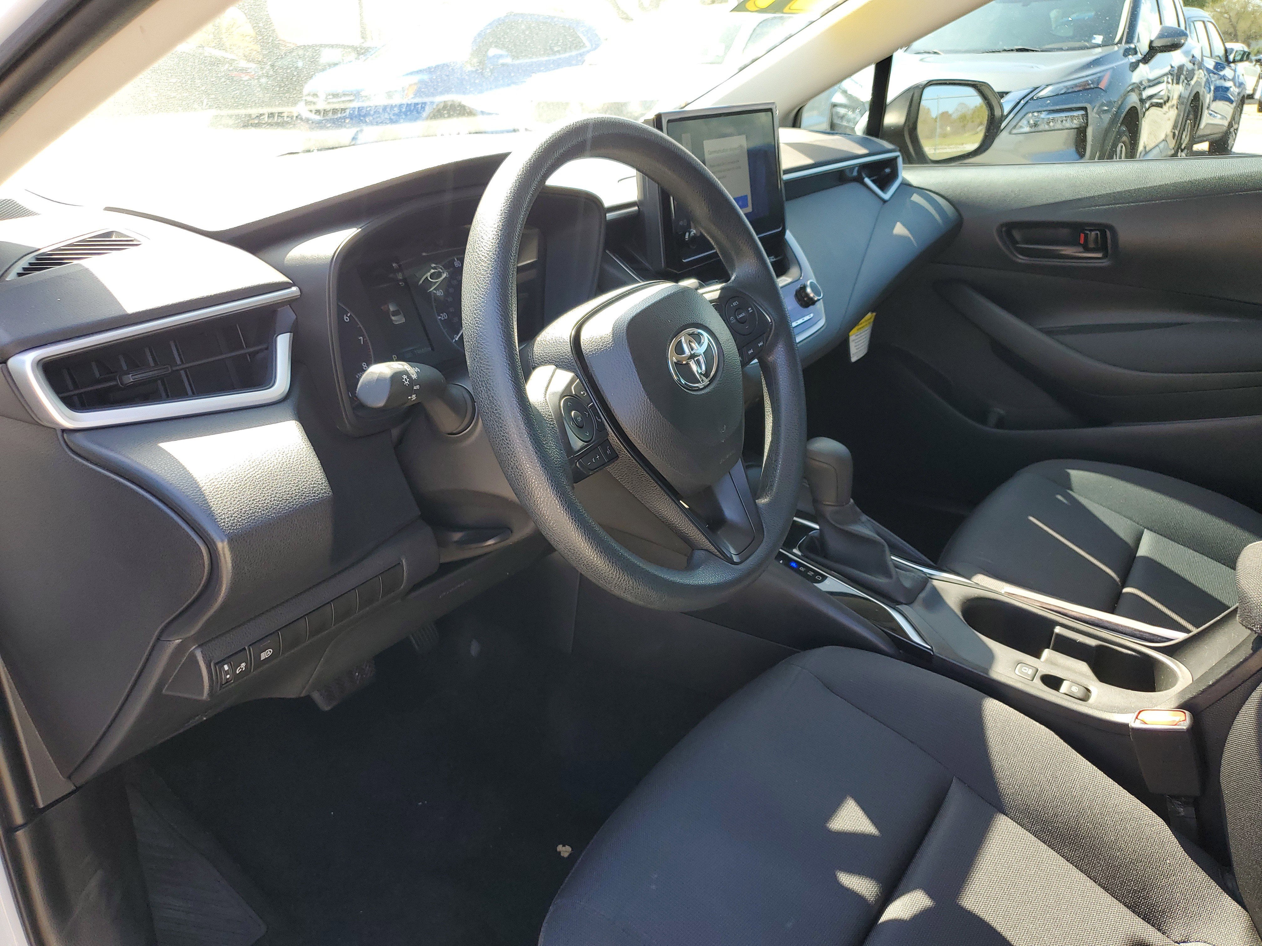 Used 2024 Toyota Corolla LE FWD image 9