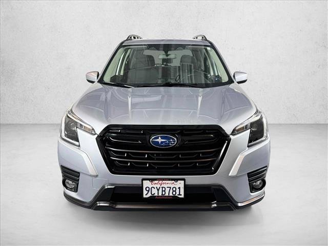 Used 2022 Subaru Forester Premium AWD/4WD image 2