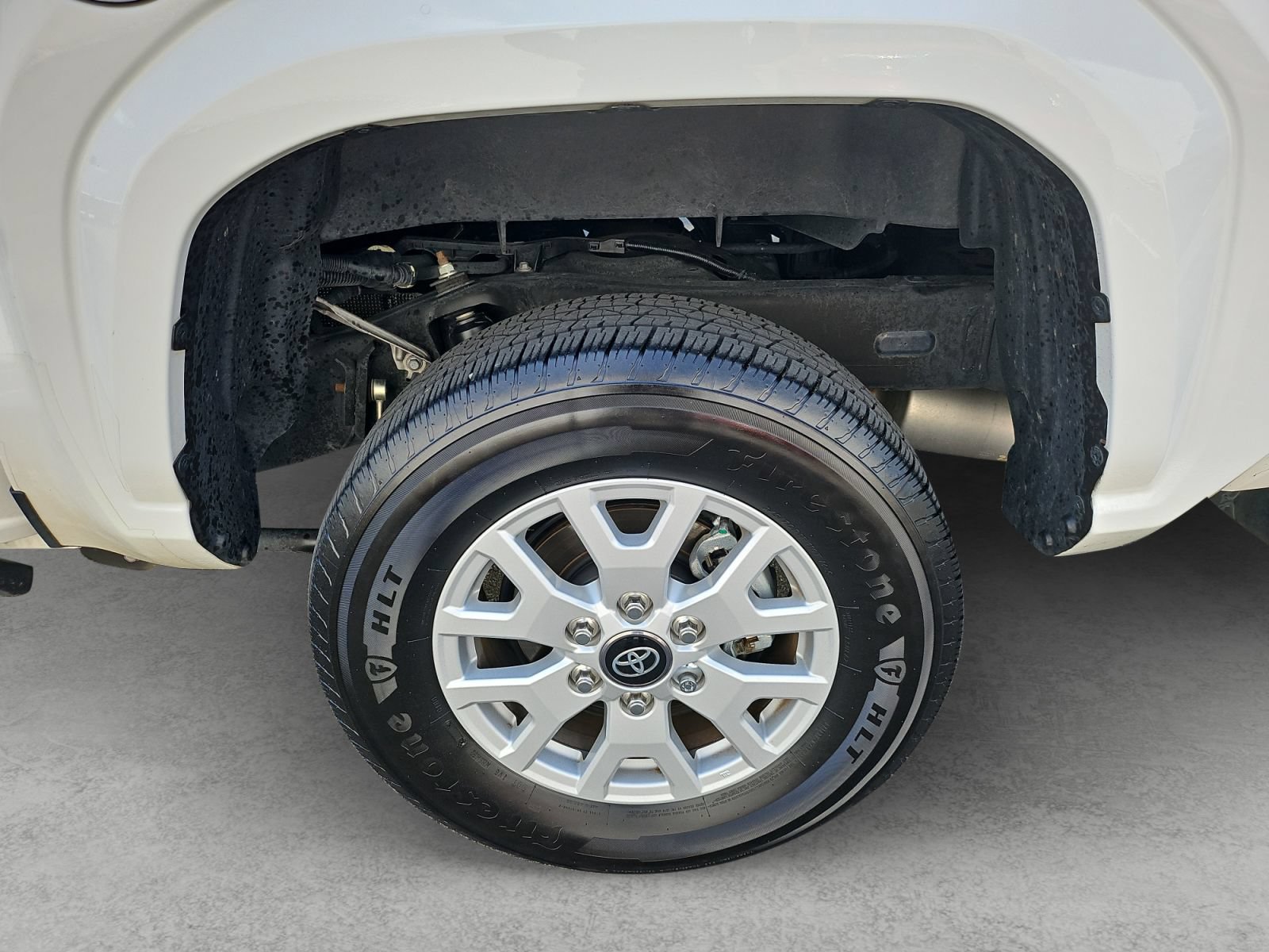 Used 2024 Toyota Tacoma SR5 w/ SR5 Upgrade Package RWD image 40