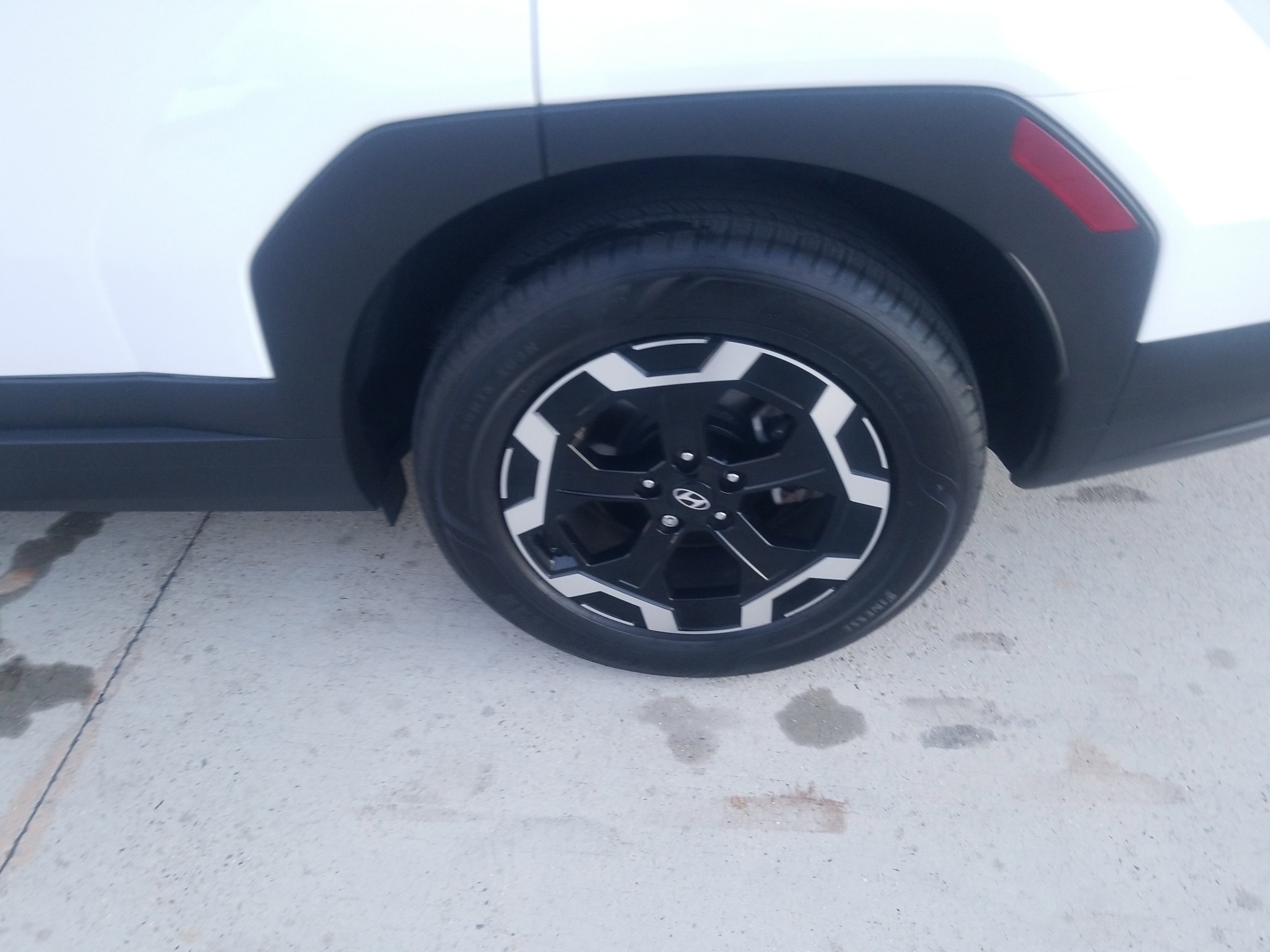 Certified 2025 Hyundai Santa Fe SE image 22