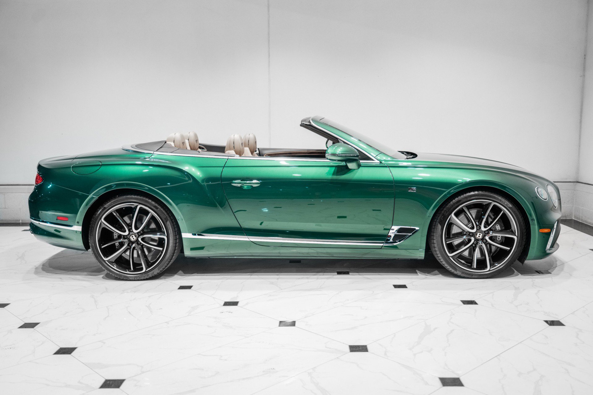 Used 2020 Bentley Continental GT w/ First Edition Specification AWD/4WD image 5