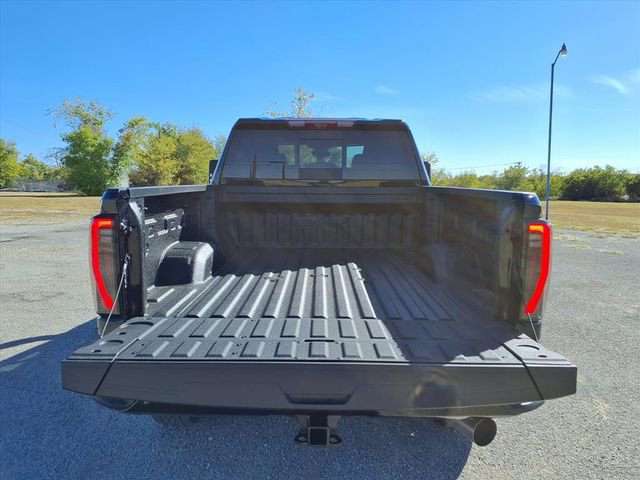 New 2026 GMC Sierra 2500 AT4 w/ Technology Package AWD/4WD image 11