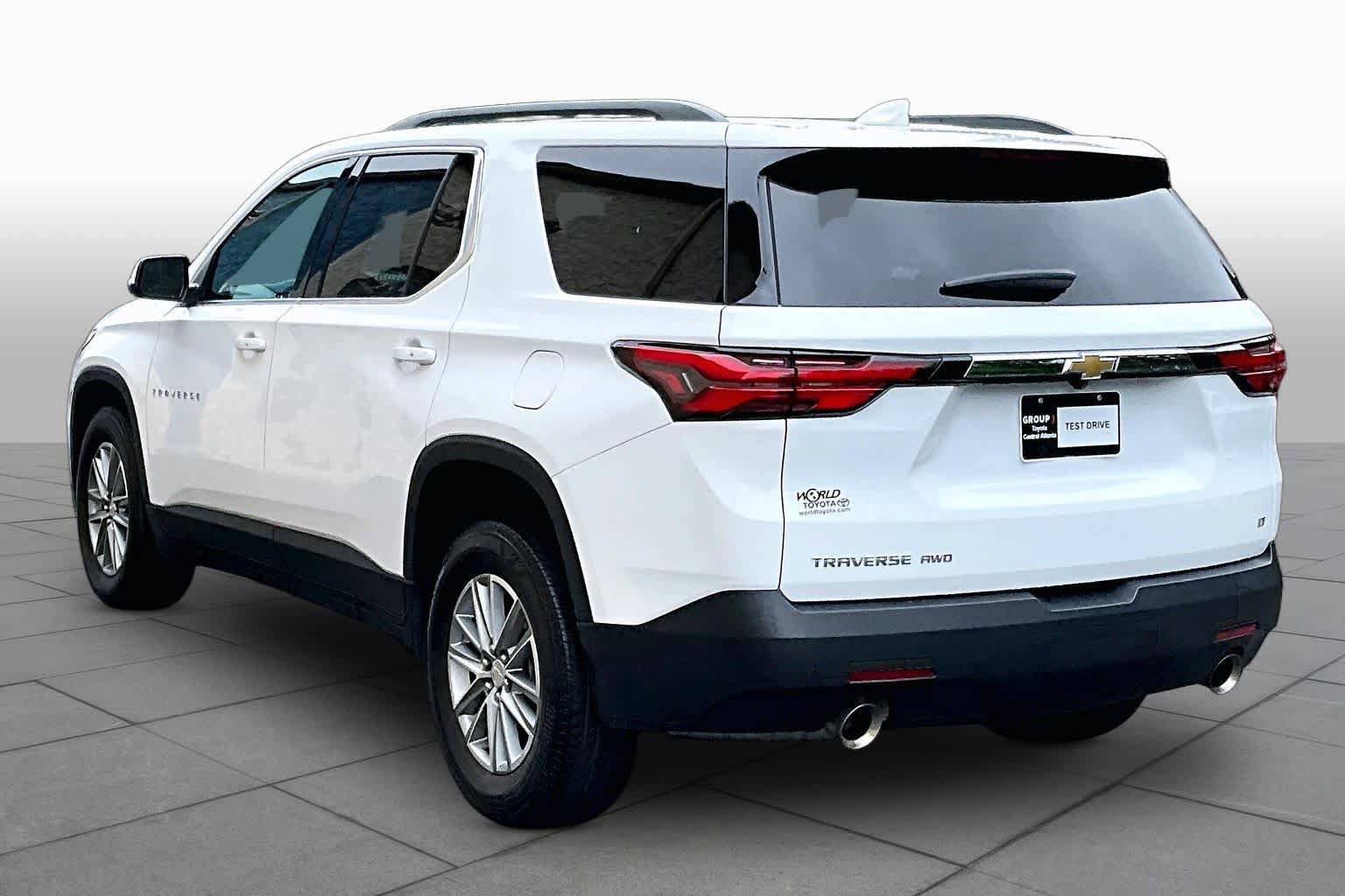 Used 2023 Chevrolet Traverse LT AWD/4WD image 12