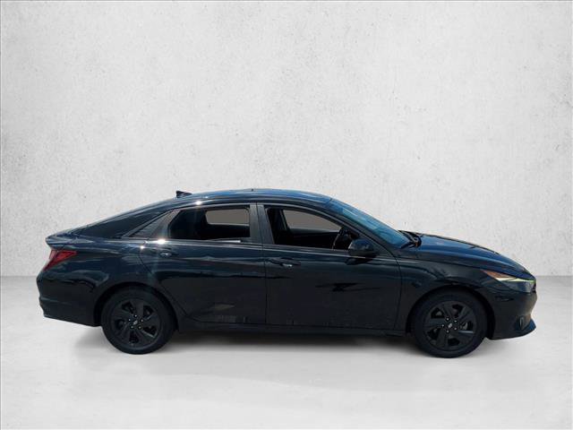 Used 2021 Hyundai Elantra SEL w/ Convenience Package FWD image 9