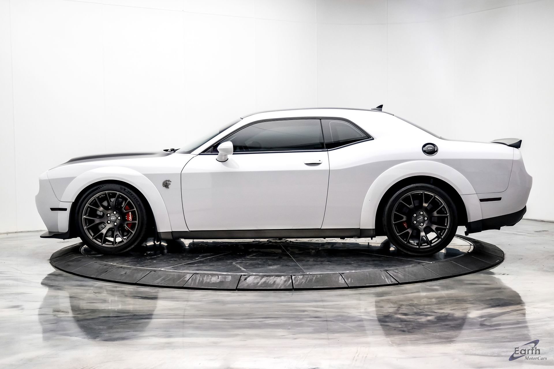 Used 2021 Dodge Challenger SRT Hellcat Redeye RWD image 8