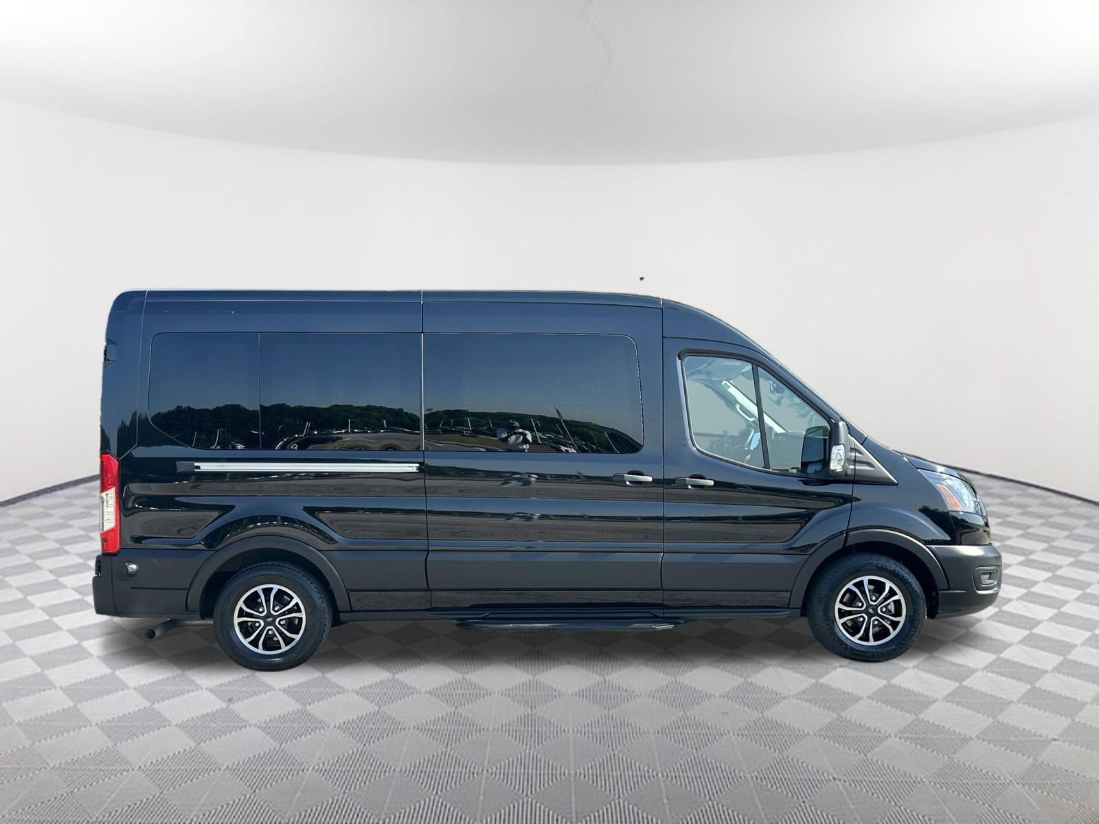 Used 2024 Ford Transit 350 XL RWD image 6
